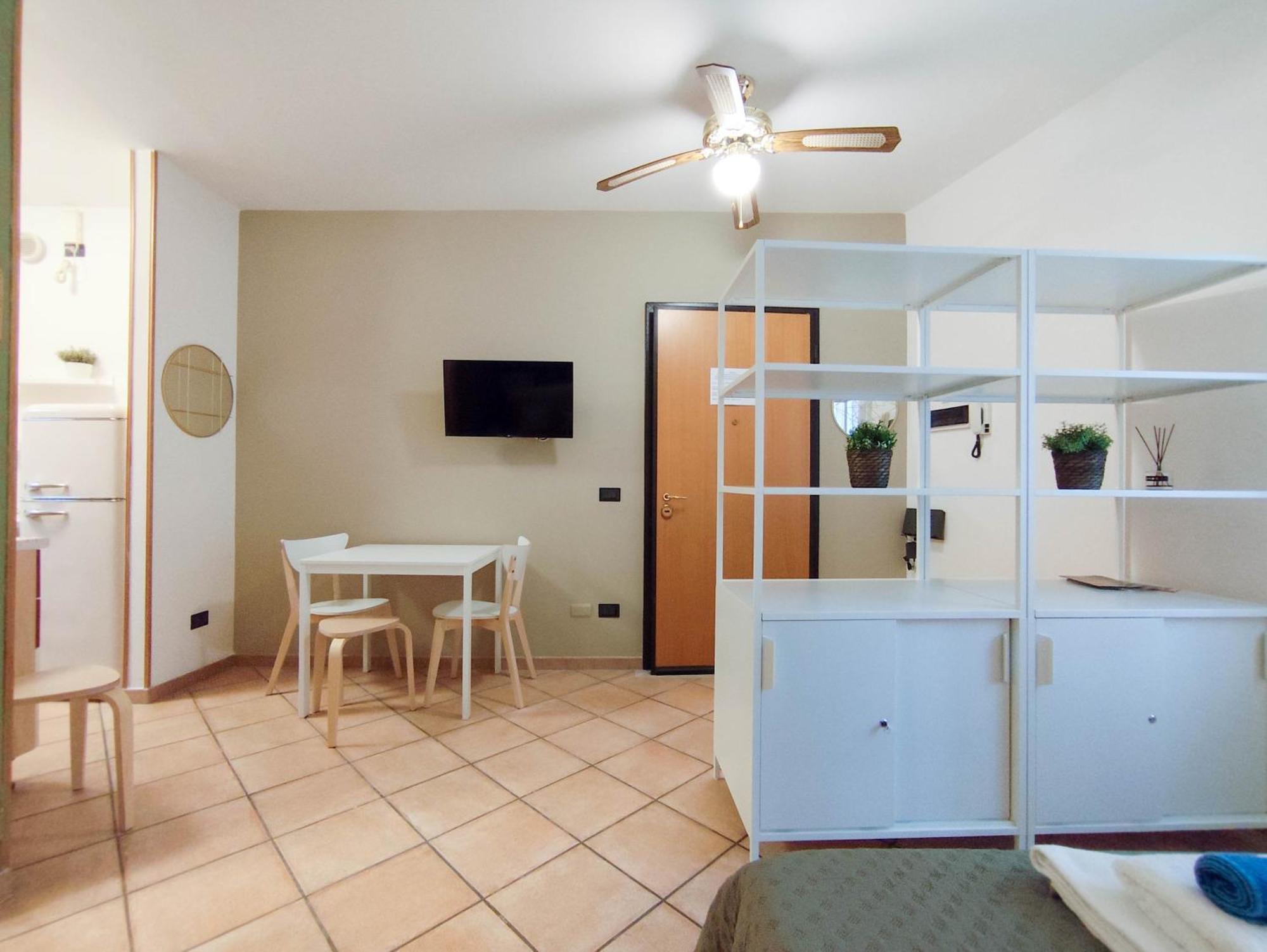 Nel Centro Di Desenzano Apartment Desenzano del Garda Bagian luar foto